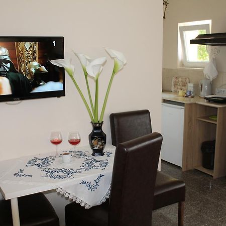 Royal Family Apartamento Ni Exterior foto